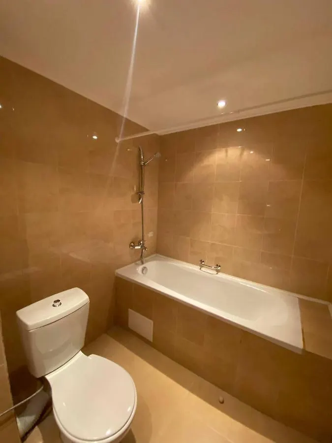 1Br Bright Two Floor Apartment バンスコ