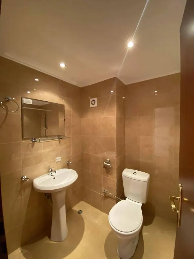 1Br Bright Two Floor Apartment バンスコ