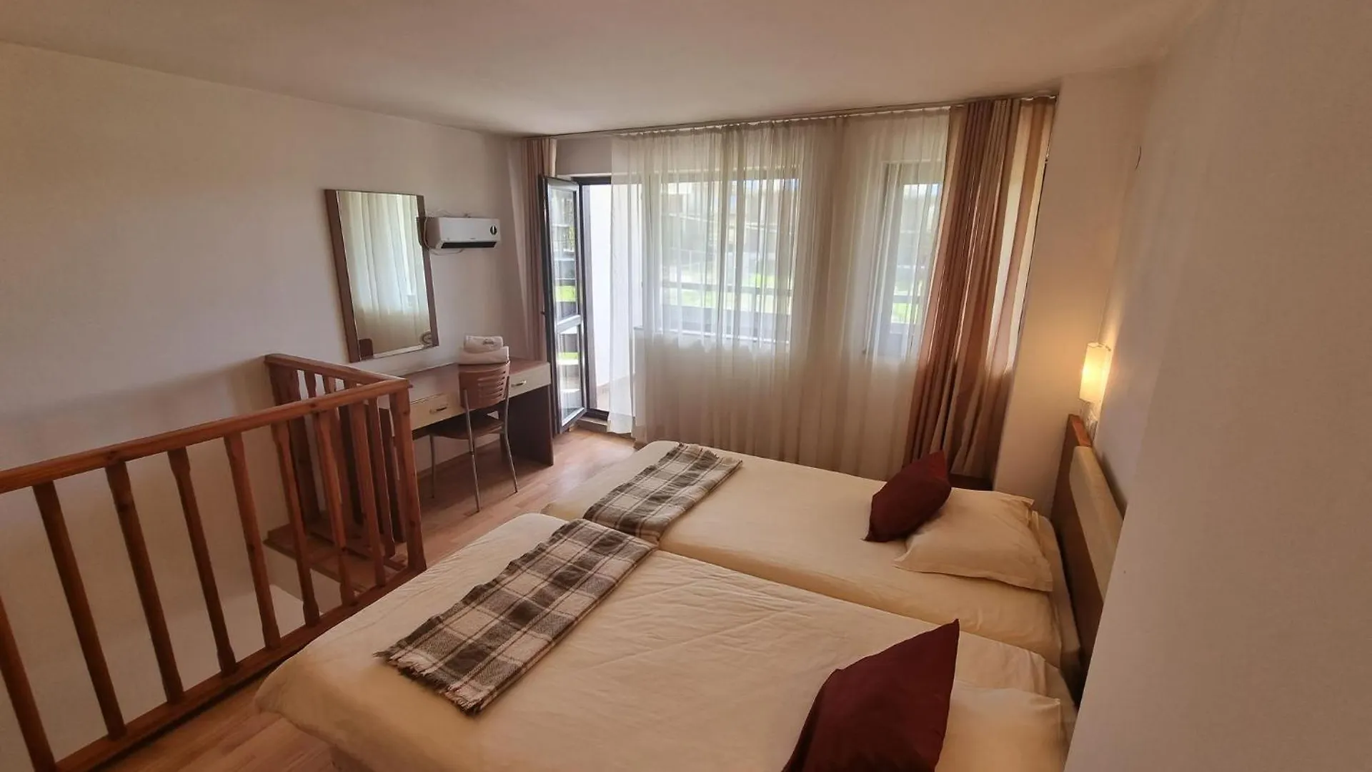 1Br Bright Two Floor Apartment バンスコ 0*,  ブルガリア