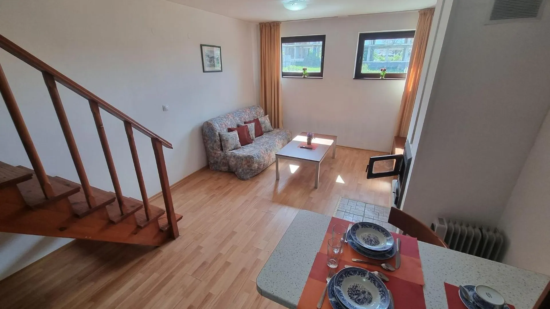 1Br Bright Two Floor Apartment バンスコ ブルガリア