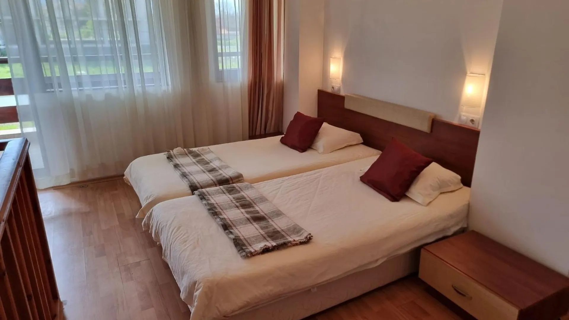 1Br Bright Two Floor Apartment バンスコ